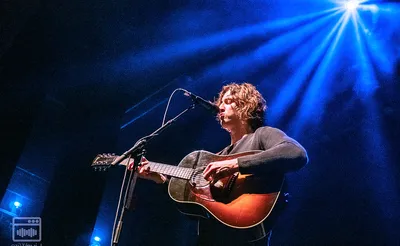 Dean Lewis