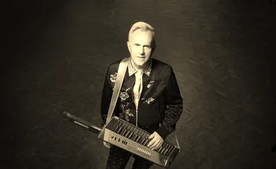 Howard Jones
