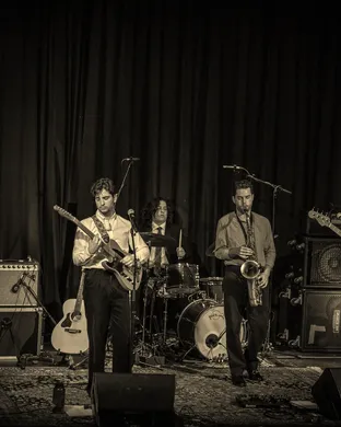 Moondoggy Los Angeles