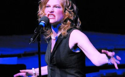 Sandra Bernhard