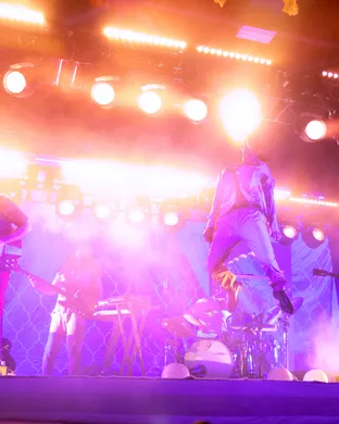 Young The Giant, Cold War Kids & KennyHoopla